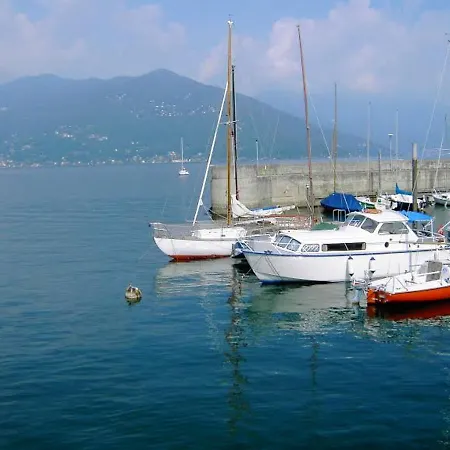 2 Bedrooms Appartement With Lake View And Furnished Terrace At Luino 3 Km Away From The Beach Apartment *