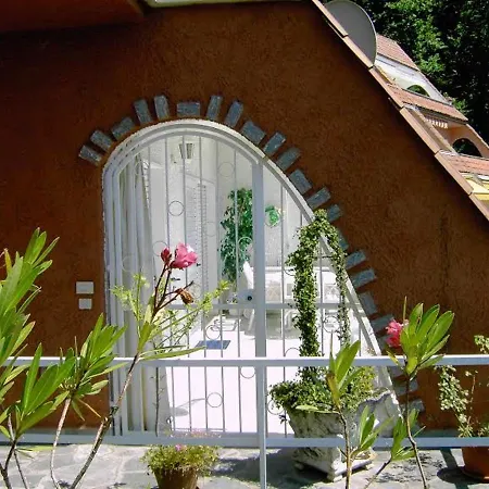 2 Bedrooms Appartement With Lake View And Furnished Terrace At Luino 3 Km Away From The Beach *