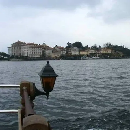 2 Bedrooms Appartement With Lake View And Furnished Terrace At Luino 3 Km Away From The Beach Luino